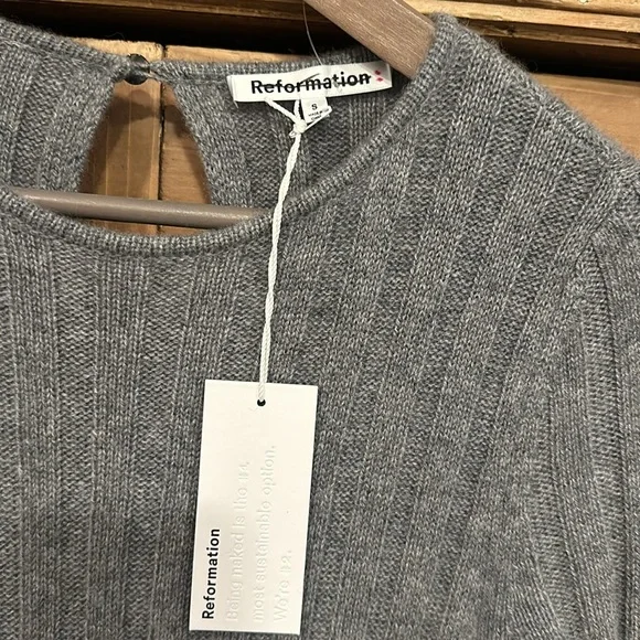 Reformation Evan Cashmere Dress - Picture 5 of 8